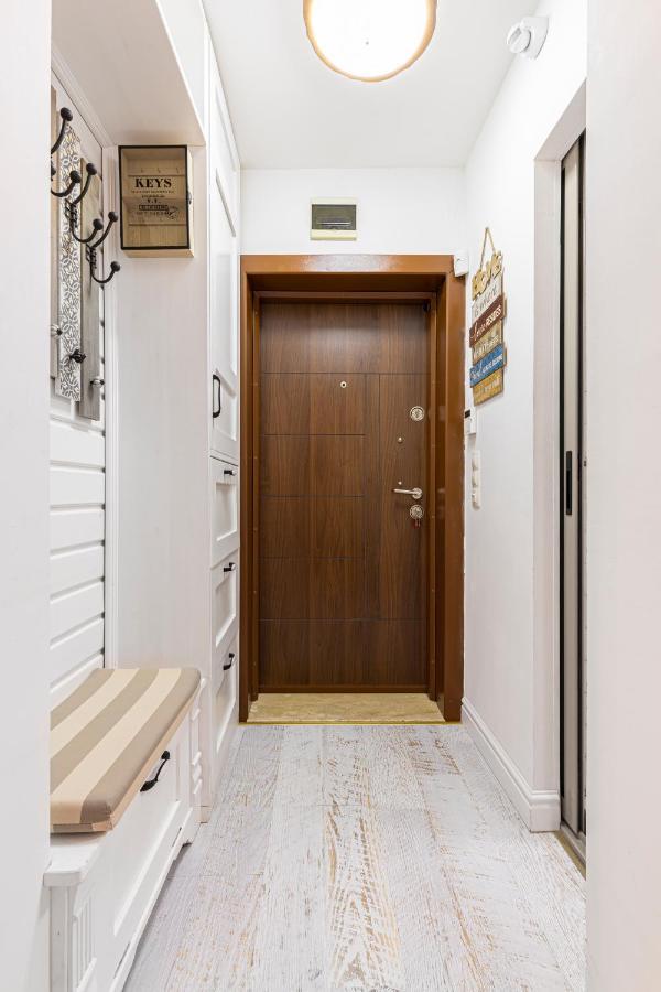 Stylish 1Bd Flat With A Terrace Near The Centre Of Plovdiv By Flat Mаnager Apartment Bagian luar foto